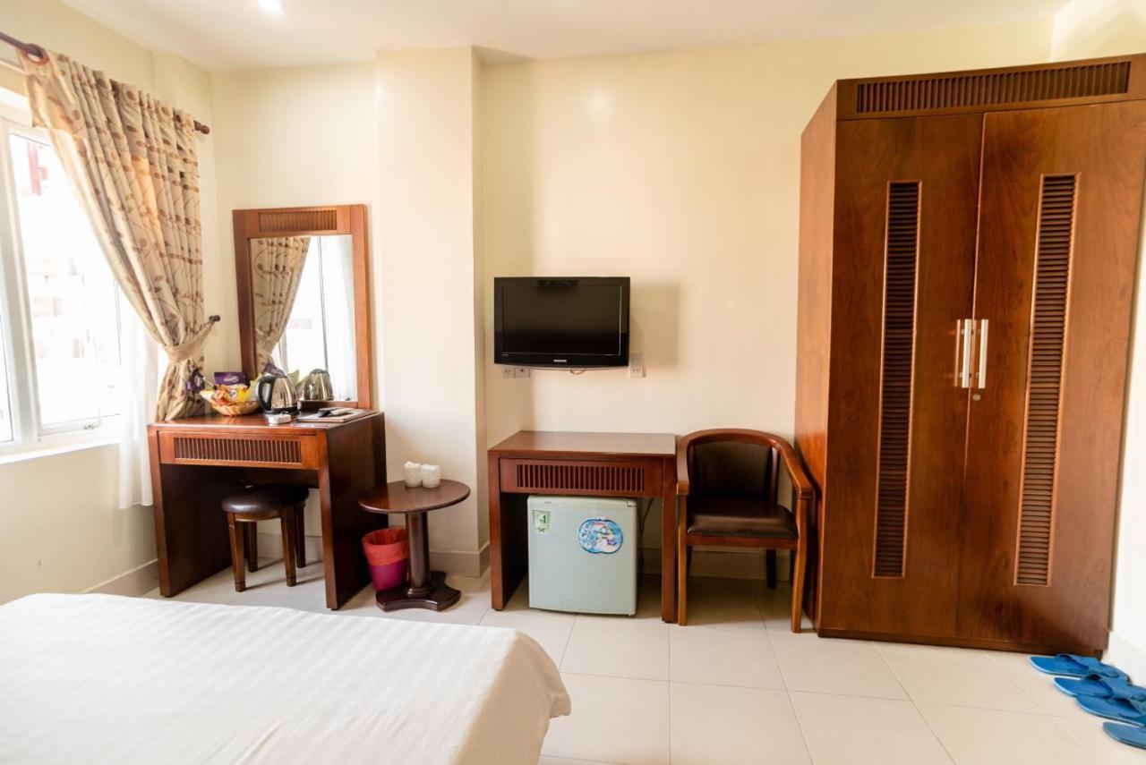 Binh Hung Hotel Ho Chi Minh City Exterior photo